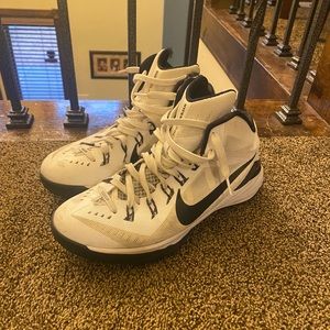 Basketball shoes Nike